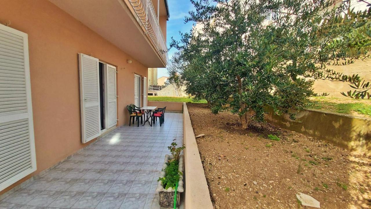 Apartments Mandalinic Omiš Exterior foto