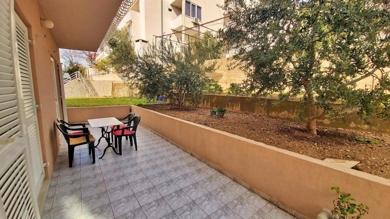 Apartments Mandalinic Omiš Exterior foto