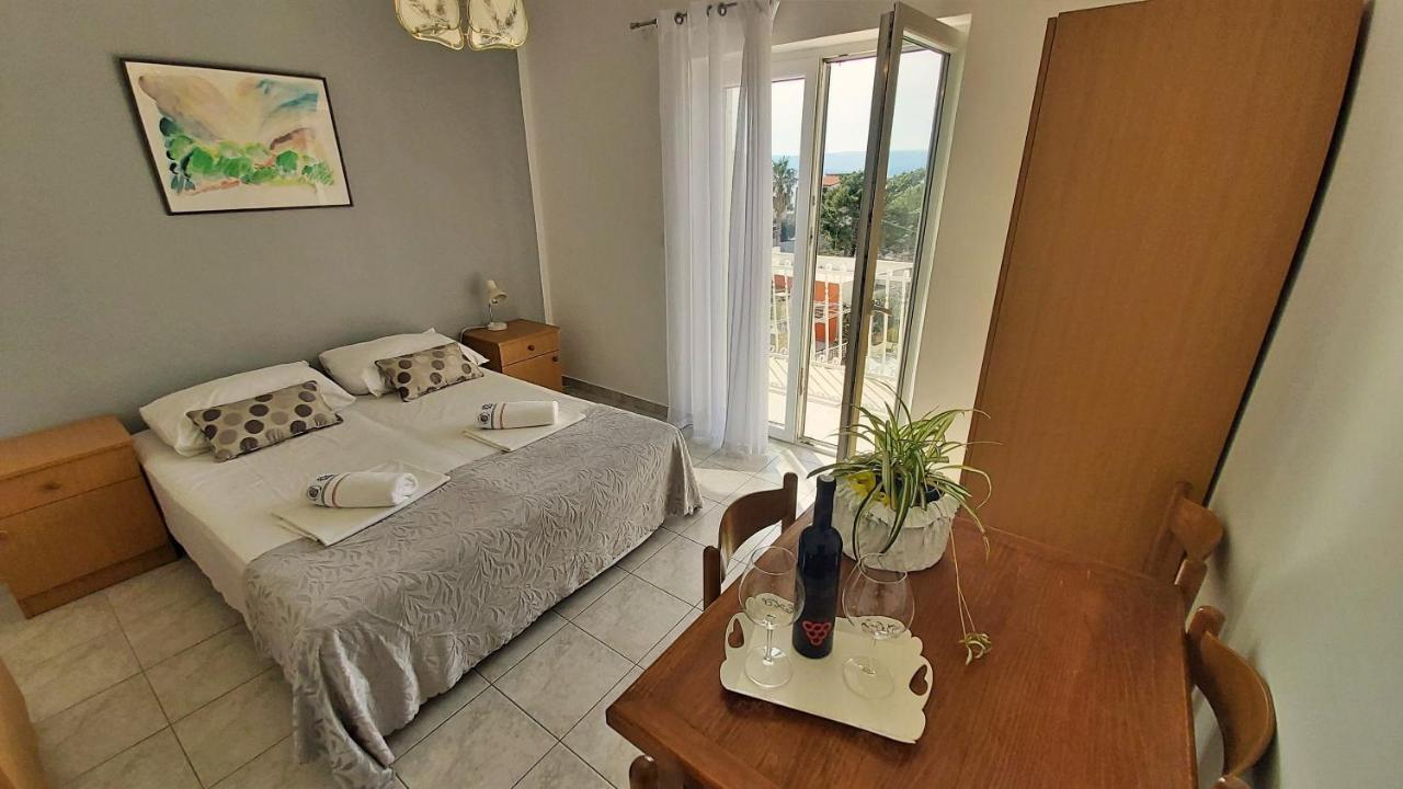 Apartments Mandalinic Omiš Exterior foto