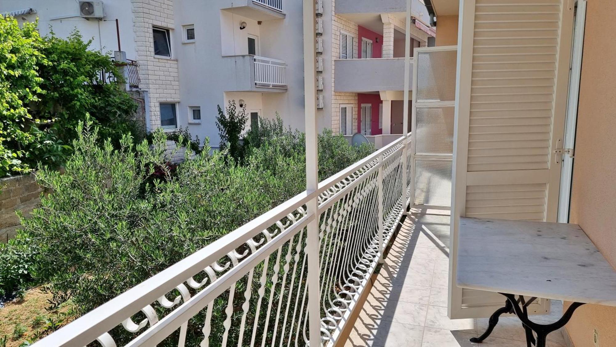 Apartments Mandalinic Omiš Exterior foto